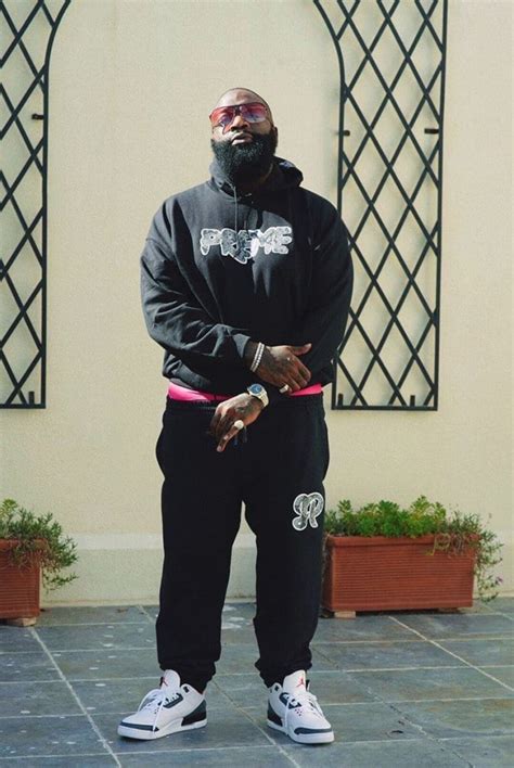 Rick Ross Outfit From November 3 2020 Whats On The Star