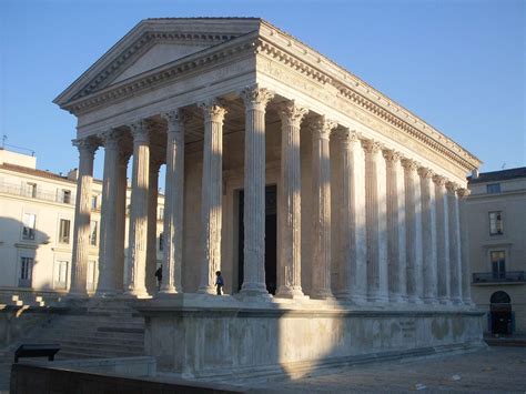 Petite Histoire De La Maison Carrée De Nîmes