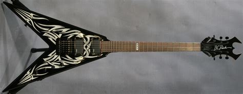 Vee Shaped Guitars