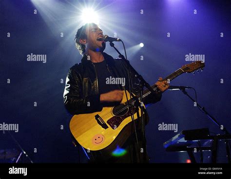 Damon Albarn Lead Singer Blur Hi Res Stock Photography And Images Alamy