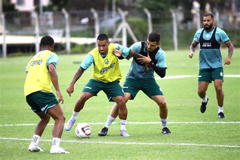 Caldense Enfrenta Ipatinga Comandada Por Novo Treinador