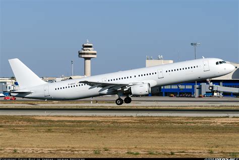 Airbus A321 211 Untitled Eurowings Aviation Photo 5585369