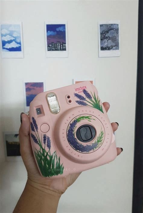 Polaroid camera | Camera painting, Polaroid camera, Camera art