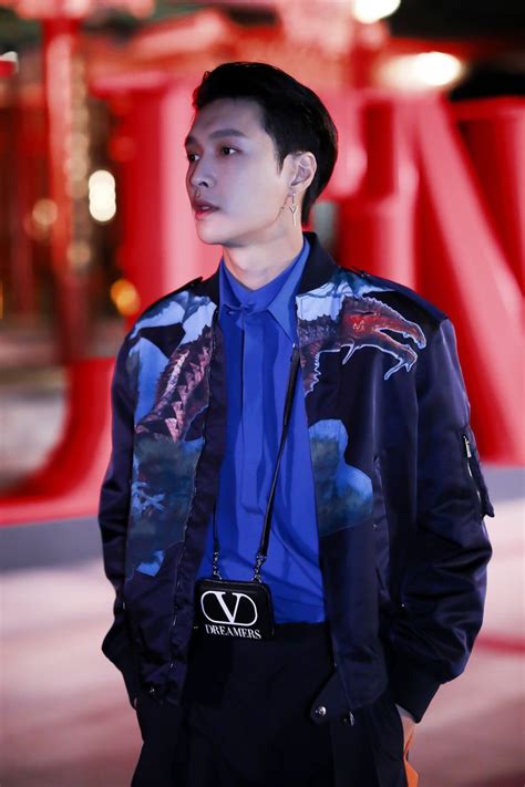 Yixing HQ 191107 Valentino Haute Couture Beijing Fashion Show EXO