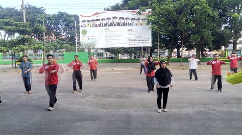 SENAM RUTIN SETIAP HARI JUM AT FH UMP Fakultas Hukum UM Palembang