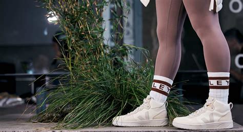 How to style Veja sneakers? | The Sports Edit