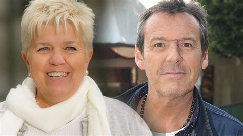 Jean Luc Reichmann Au Lit Avec Mimie Mathy Les 2 Stars S Amusent Comme