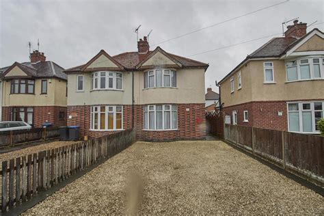 Coventry Road Hinckley 3 Bed Semi Detached House For Sale £220 000