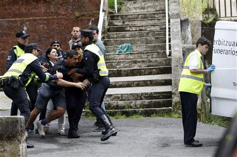 Hallado el cadáver de un hombre con signos de violencia en una vivienda