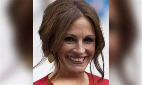 Julia Roberts Reveals Why She Chose Not To Shed Her Clothes In A Movie