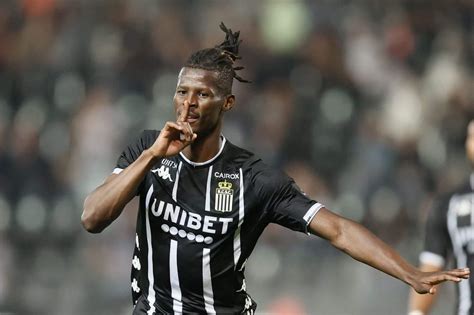 Vakoun Bayo Watfords Million Cucho Replacement Who Left Charleroi