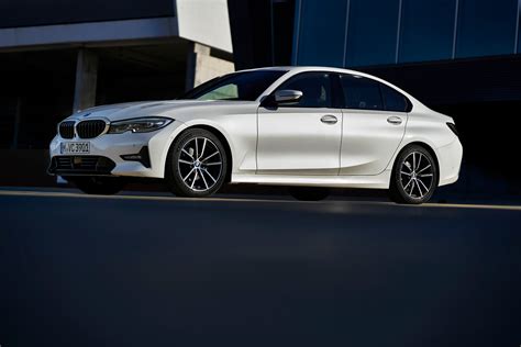 Bmw Amplía Las Versiones Para Su Serie 3 Nuevo 320i Sportline Mdz Online