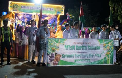 Pj Bupati Barsel Lepas Peserta Lomba Pawai Takbir Idul Adha H