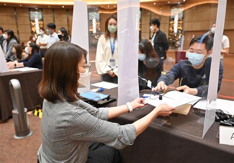 選舉事務處為二 二二年行政長官選舉工作人員安排多場網上和實習課堂（附圖）