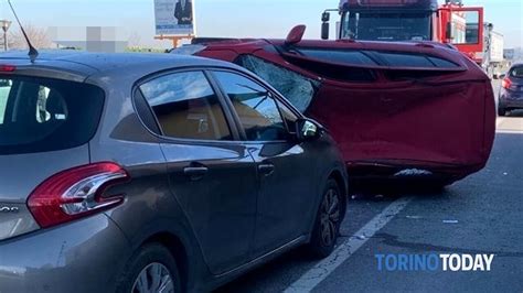 San Maurizio Canavese Via Torino Incidente Stradale Due Feriti