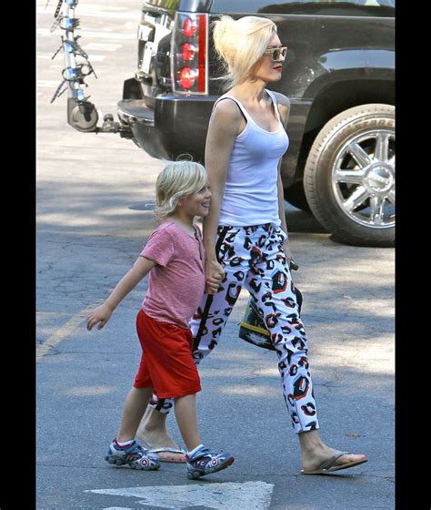 Photo La Chanteuse Gwen Stefani Emm Ne Son Fils Zuma L Cole Dans