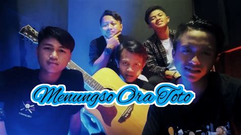 Menungso Ora Toto Cover Acoustic Youtube