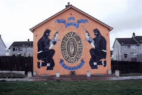 A UVF mural in Carrickfergus | Belfast murals, Ulster, Carrickfergus