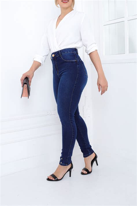 Calça Cigarrete Jeans Barra Detalhada Escura