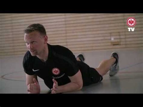 Athletik Training für zuhause mit Eintracht Fitnesscoach Thommy YouTube