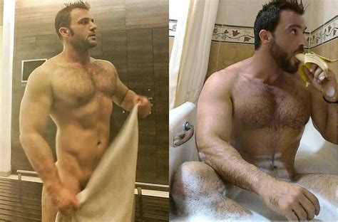 Juan Manuel Guilera Desnudo Mira El Pene De Este Actor De Patito Feo