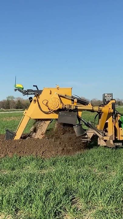 Dk Trencher Installing 15 In With A John Deere 8r 370 And Intellislope