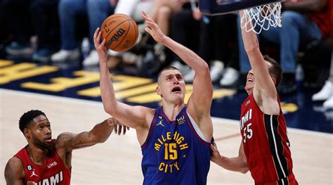 With Unhurried Basketball Nikola Jokic Helps Denver Nuggets Outpace