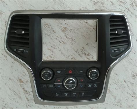 PANEL RAMKA RADIA JEEP GRAND CHEROKEE WK2 10863833135 Oficjalne