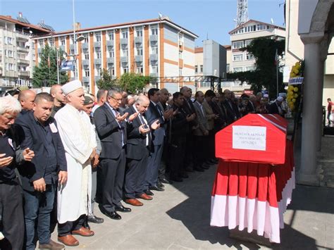 Bilecik te kalp krizi sonucu hayatını kaybeden polis memuru Zonguldak