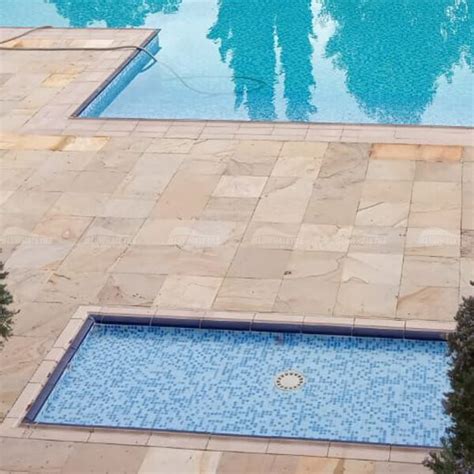 Safe Swimming Pool Edge Tiles