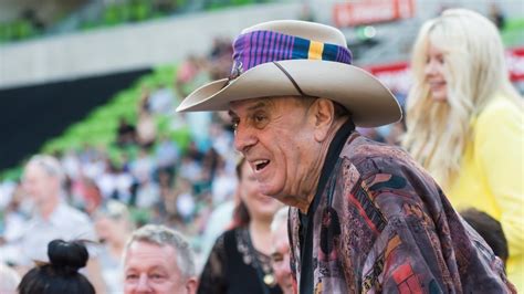 El Asistente De Molly Meldrum Explica El Comportamiento Extraño En El