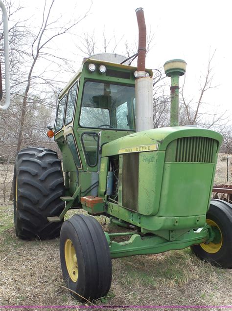 John Deere 5020 tractor in Hill City, KS | Item AV9814 sold | Purple Wave