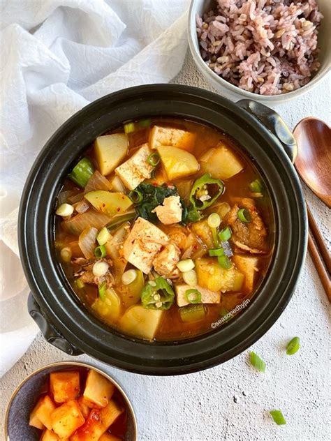 Soybean Paste Stew With Beef Vegetables Korean Doenjang Jjigae