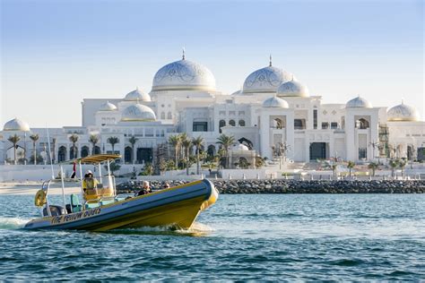 Speedboat Tour With Yellow Boats In Abu Dhabi