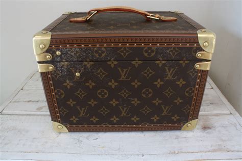 Louis Vuitton Vanity Box Literacy Basics