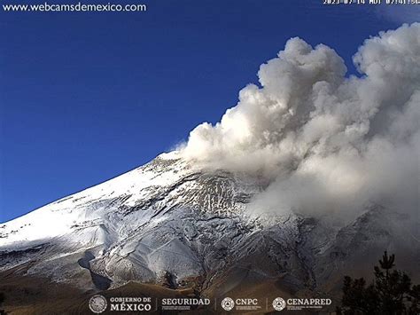 Alertan Por Ca Da De Ceniza Del Popocat Petl En Cdmx