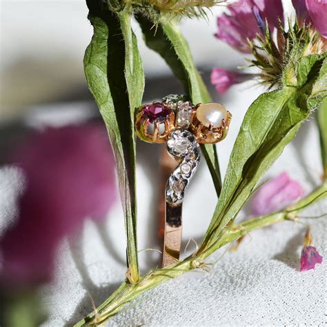 French Th Century Garnet Fine Pearl Diamonds K Rose Gold Ring