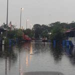 Floods Hit Several Areas In Klang Valley