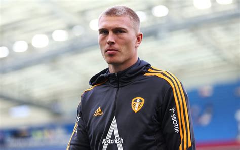 “Not happy” - Rasmus Kristensen shares early Leeds United assessment ...