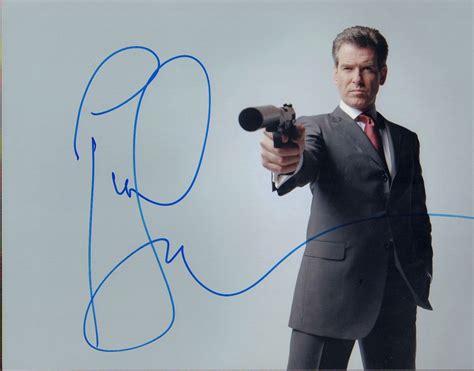 Pierce Brosnan James Bond 007 Signed 11x14 Photo