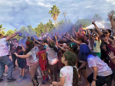 Cientos de niñas y niños se suman a la fiesta de la diversidad cultural