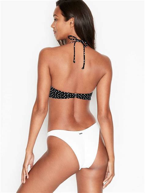 Thiên thần nội y Lais Ribeiro khoe đường cong quyến rũ với bikini Titanic Nơi mọi thứ được
