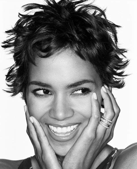 007 Jamesbond Halle Berry Halle Beautiful Smile