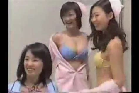 Big Titty Bikini Enfermera PornoReino