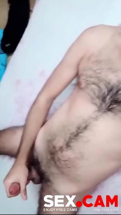 Horny Man Jerks Off In Bed