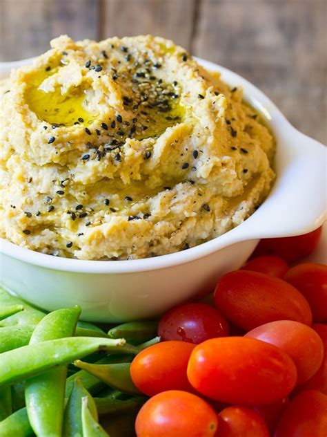 Dip Into These 16 Easy Hummus Recipes That Are Just As Fulfilling As T Squelo