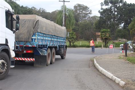 Tr Nsito Na Rotat Ria Central De Tr S Barras Flui No Sistema Siga E