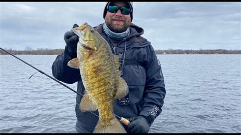 Jigging Smallmouth Bass And Walleyes In Green Bay 2021 Part 3 Of 3