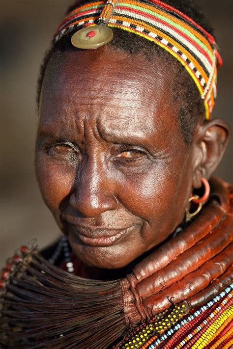 Mujeres Tradicionales De Samburu En Kenia Foto Editorial Imagen De