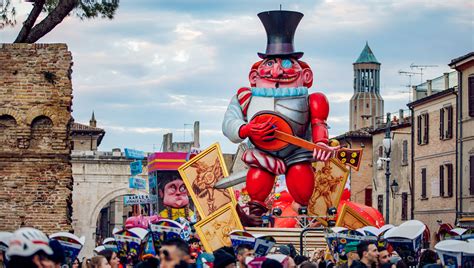 Carnevale nelle Marche ecco gli eventi clou da Giovedì a Martedì